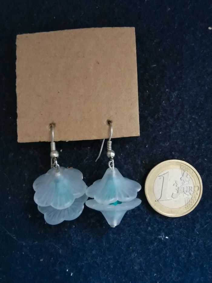 Boucles fantaisie pendantes - photo numéro 3