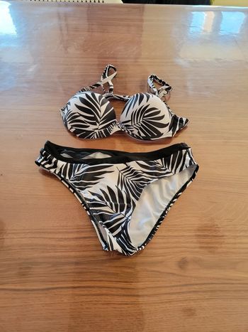 Maillot de bain neuf sans étiquette M