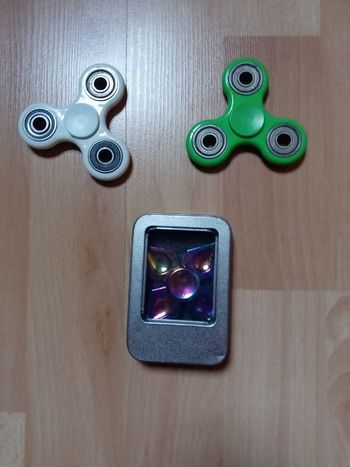 Hand spinner
