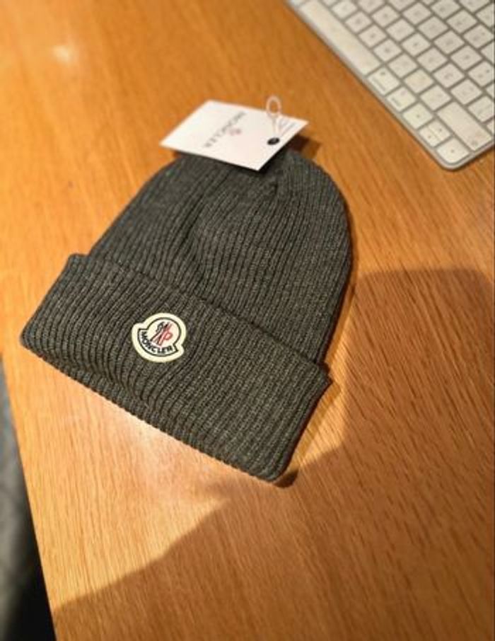 Moncler - photo numéro 2