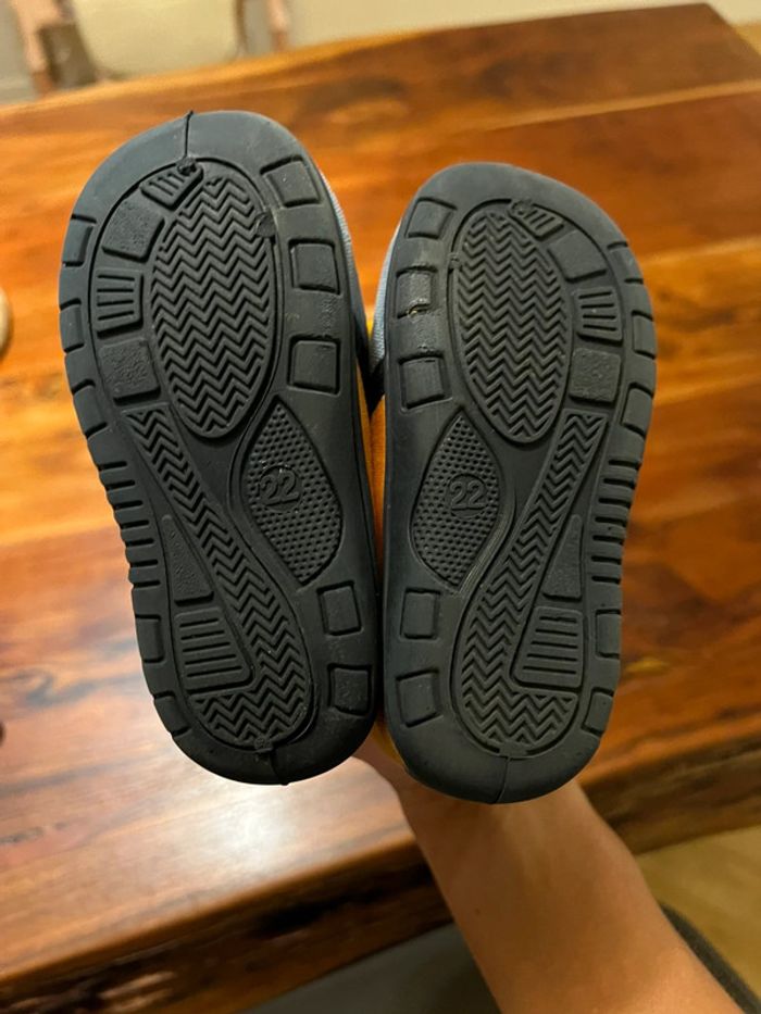 Chausson taille 22 - photo numéro 4