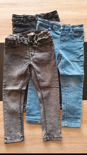 Lot de 3 jeans 2-3 ans