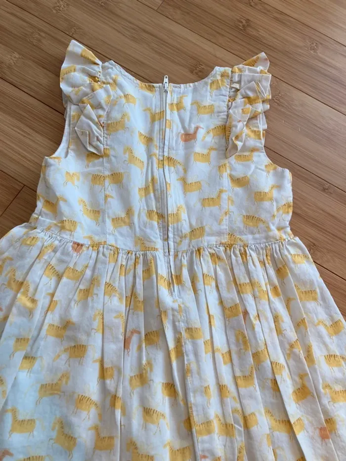 5 ans - Jolie robe manche courte avec petite chapeau assorti avec motifs - photo numéro 5