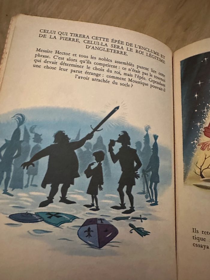 Gentil Coquelicot - Livre ancien Walt Disney Merlin l’enchanteur Hachette album - photo numéro 6
