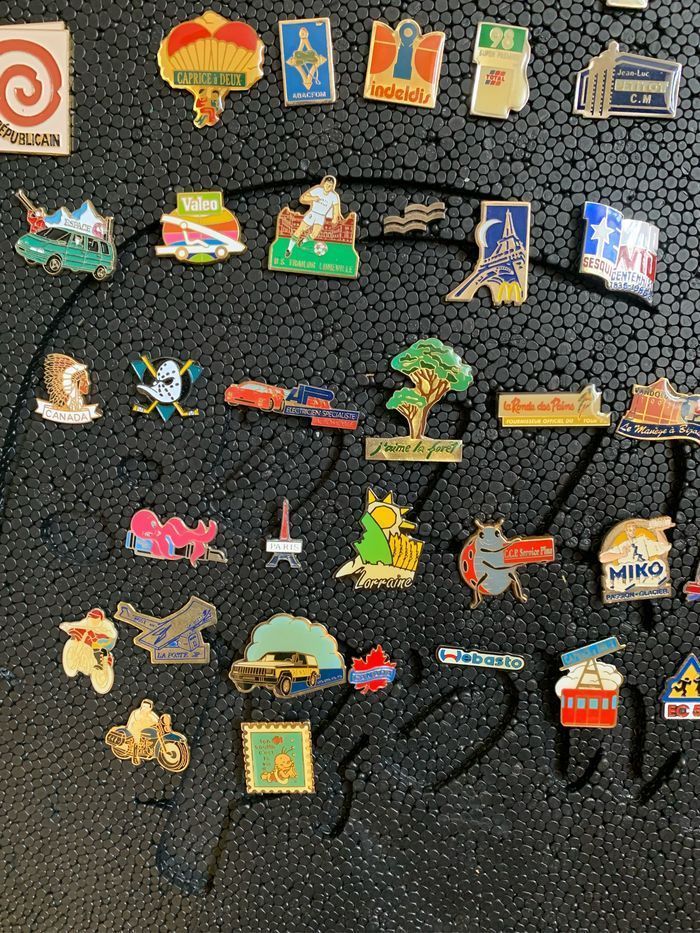 Lot de 92 Pin’s - photo numéro 4