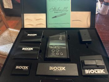 LOT DE 3 APPAREILS POUR MAQUILLAGE PERMANENT