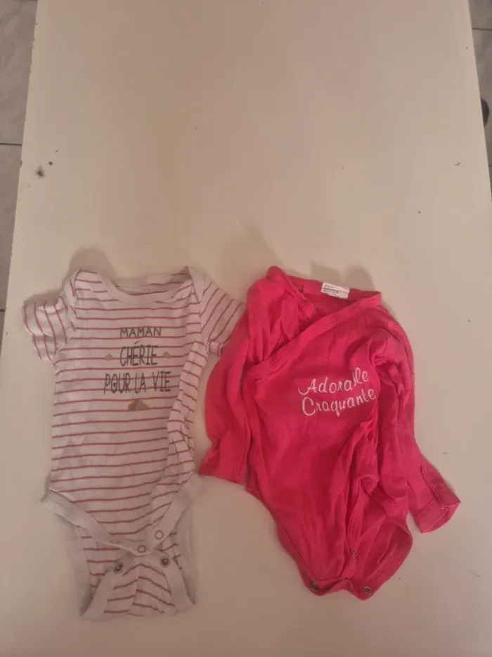 Lot de 9 body