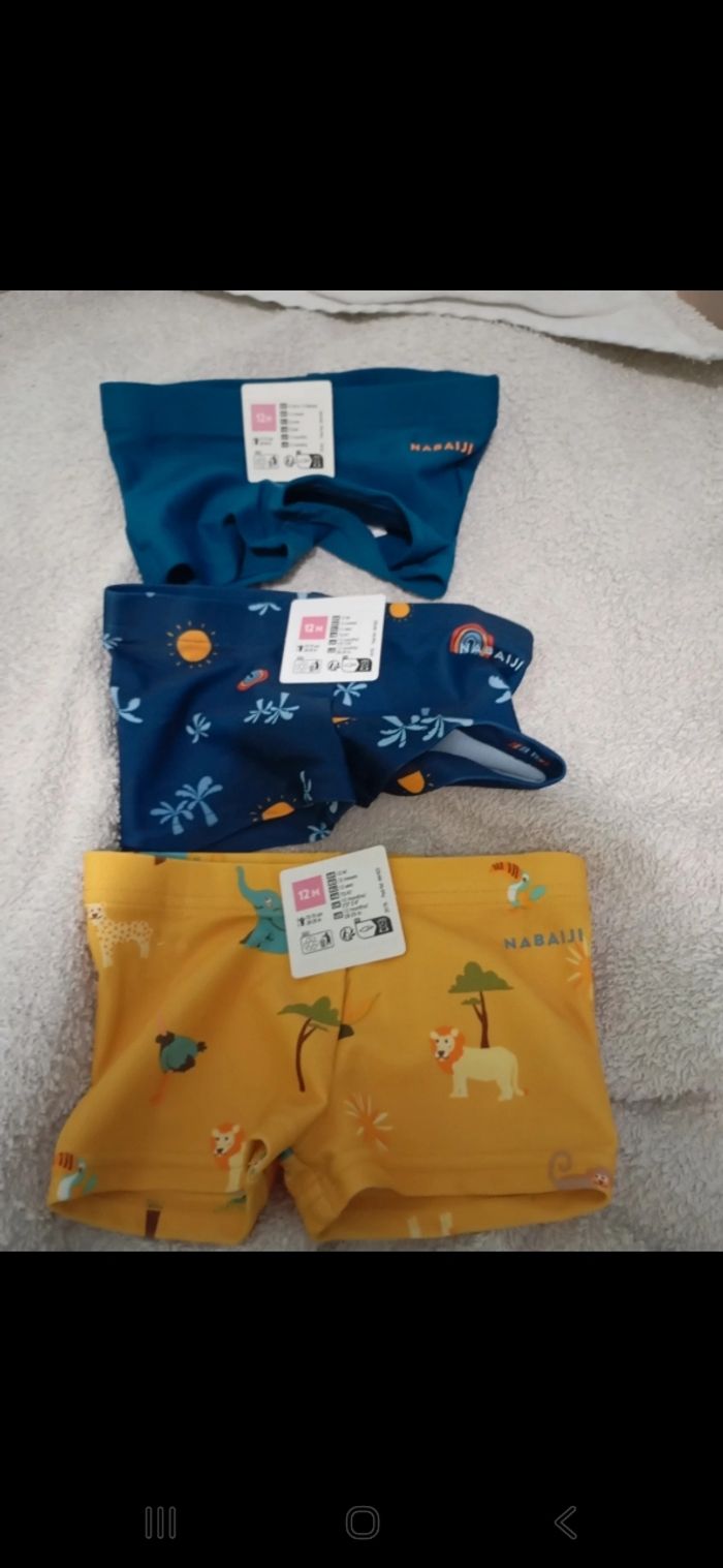 Lot 3 shorts de bain bébé 12mois