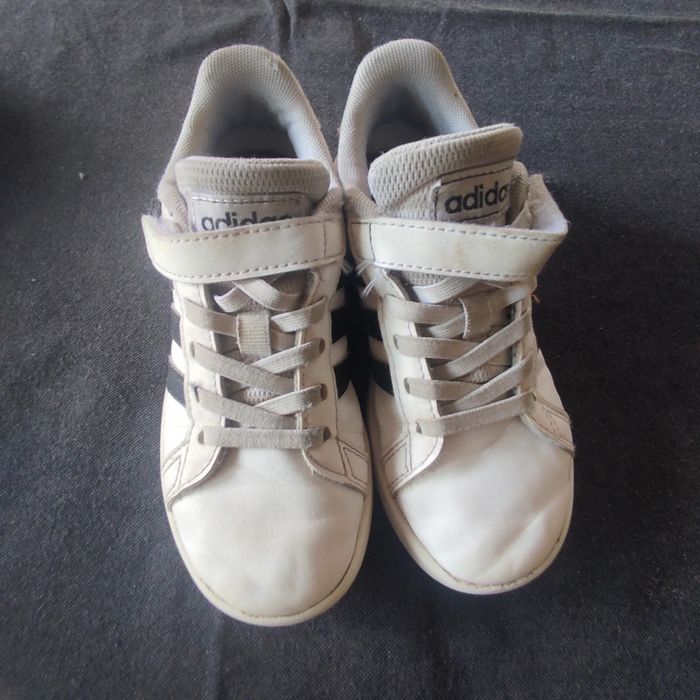 Basket adidas taille 30 - photo numéro 2