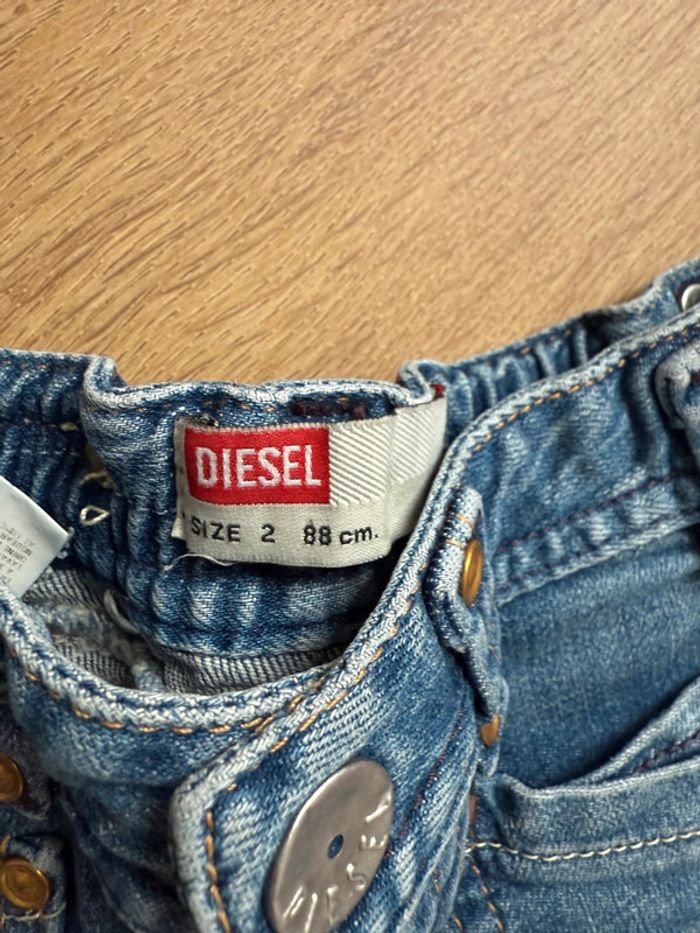 Pantalon en jean Diesel bleu en 2ans - photo numéro 3