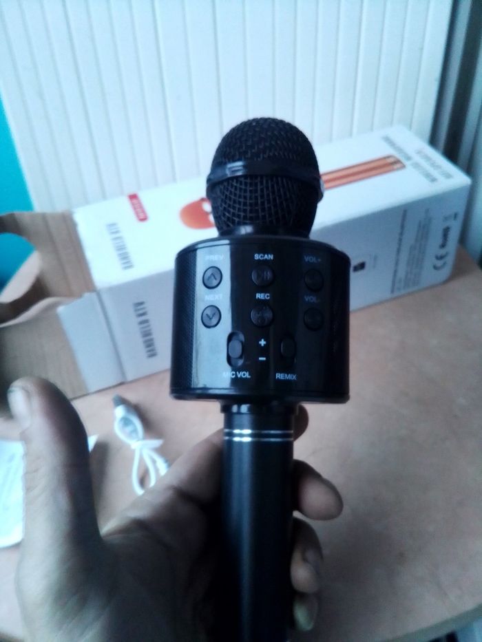 Microphone haut-parleurs Bluetooth - photo numéro 6