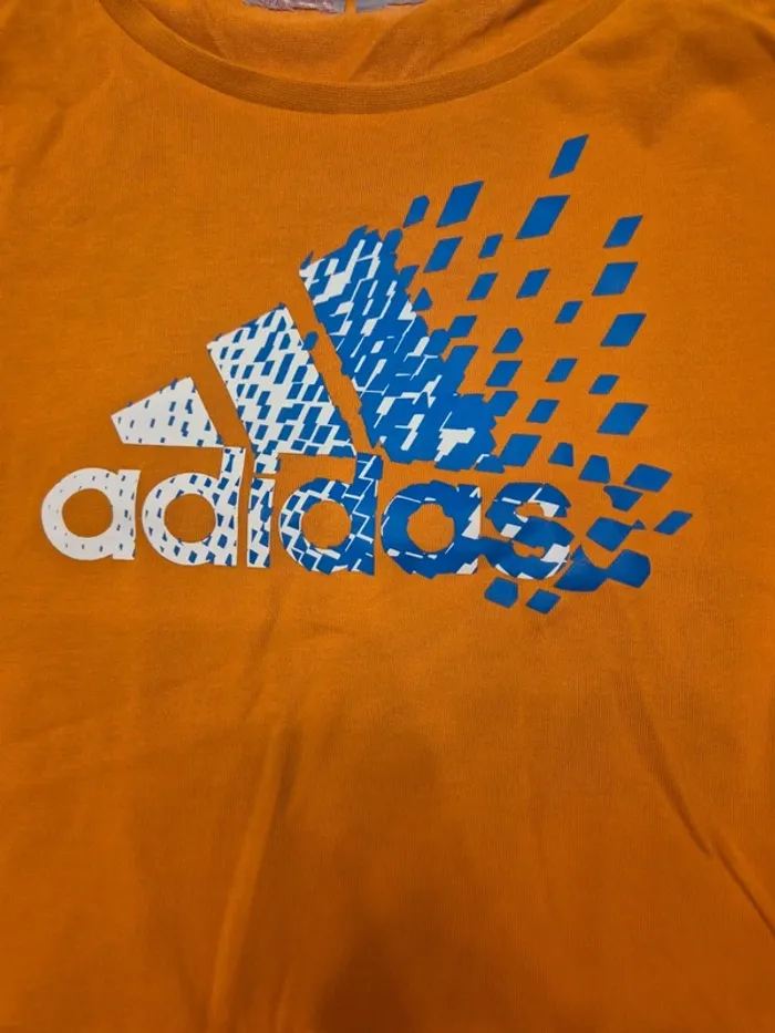 Tee-shirt Adidas - taille 8 ans - photo numéro 2