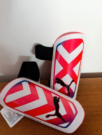 Protège-tibias football Puma t.XS neuf