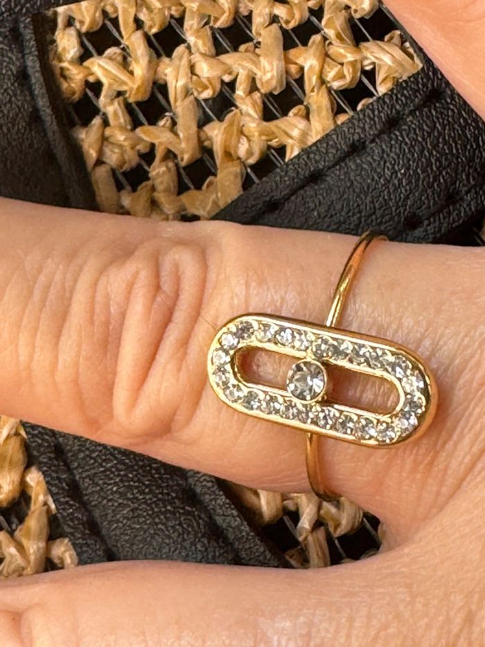 Bague réglable acier inoxydable or épingle fermée zircons blancs - photo numéro 2