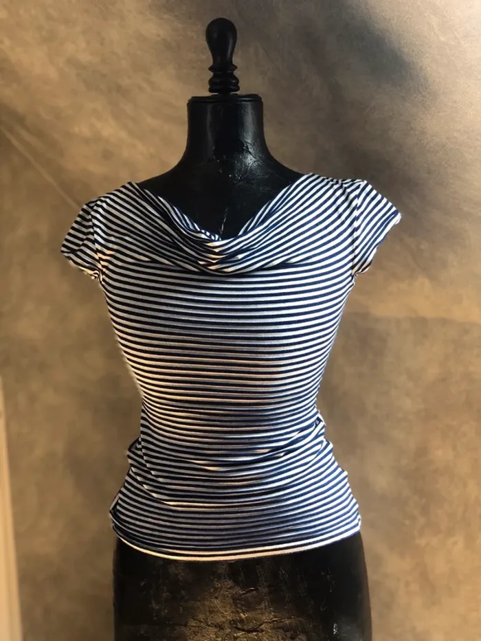 T-shirt à rayure dos nue