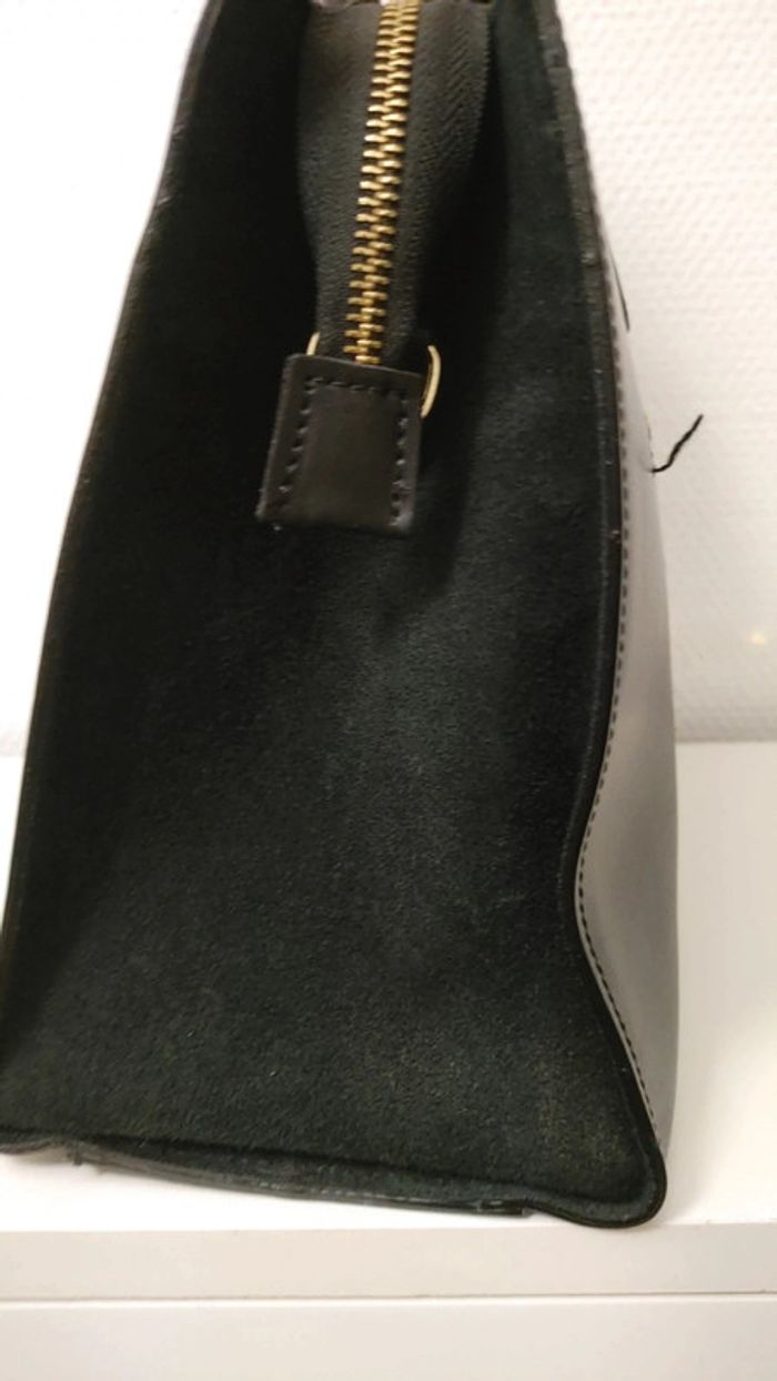 Sac à main rigide minimaliste en cuir et daim noir - photo numéro 3