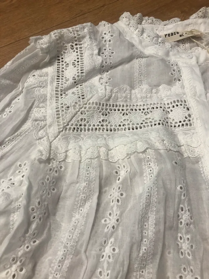 Chemise blanche broderie - photo numéro 4