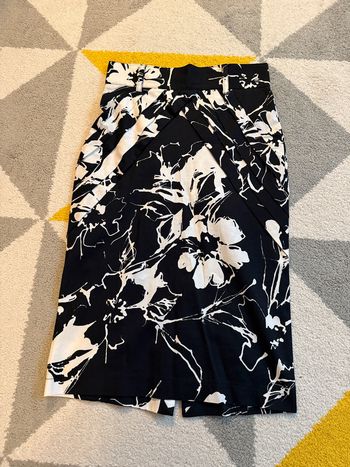 Jupe mi-longue Rinascimento Taille 36