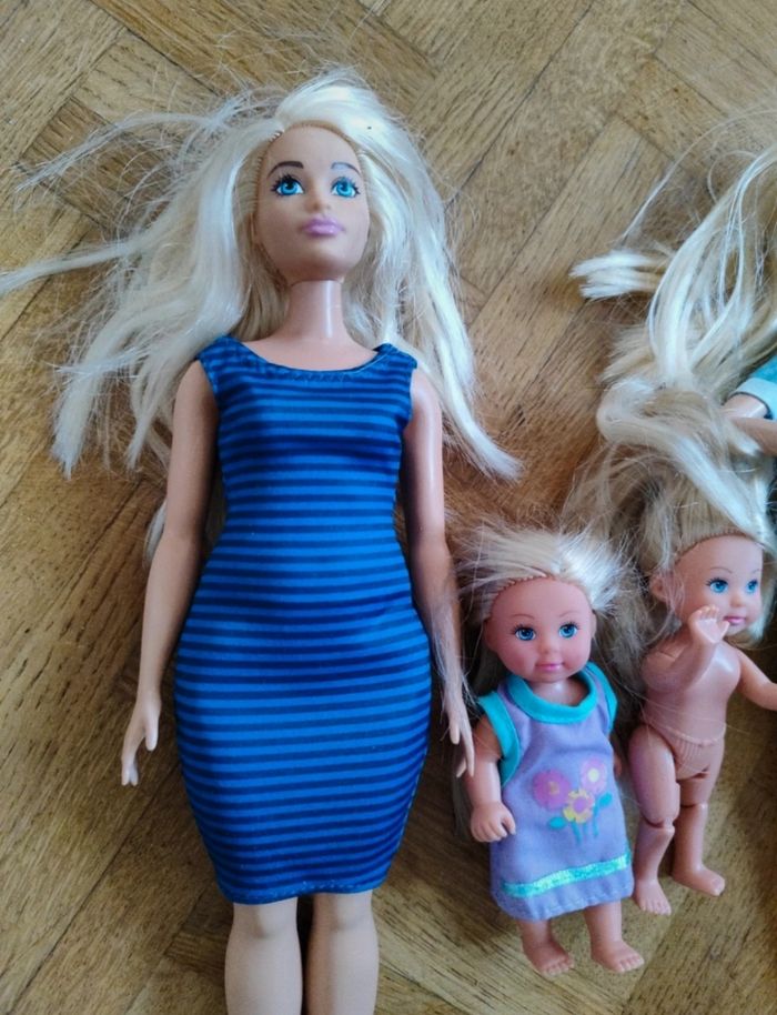 Barbies mamans et enfants - photo numéro 2