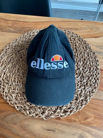Casquette ellesse