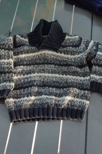 Pull tape à l'œil 23mois