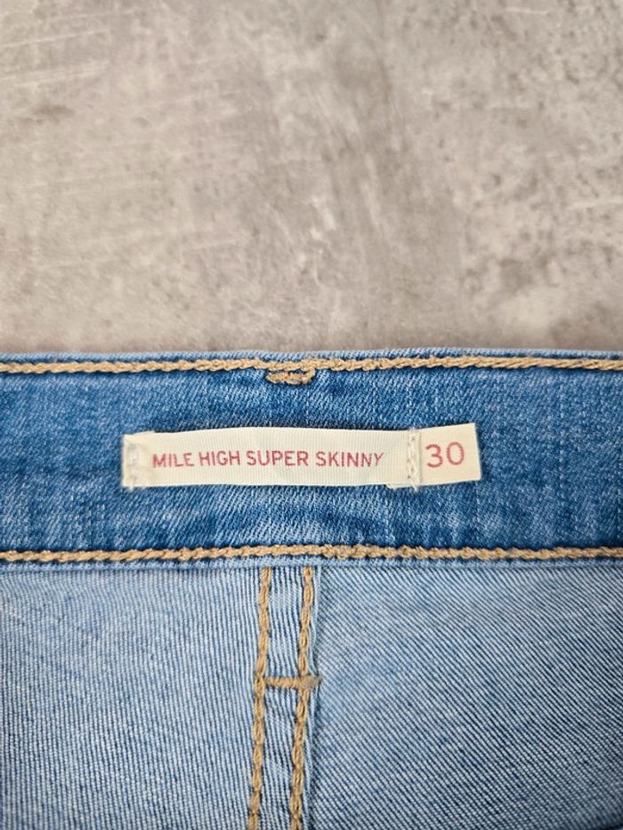 Jean levi's mile high super skinny bleu femme taille haute taile 30 bon état - photo numéro 9