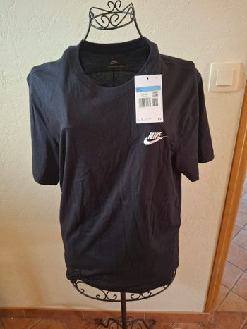 Tee shirt nike
