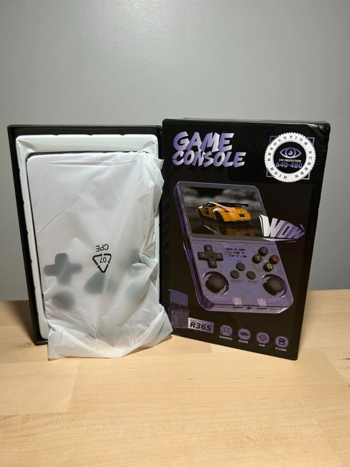 Console portable Rétrogaming R36S Noir transparent - Neuve - Écran IPS - 128Go - photo numéro 4