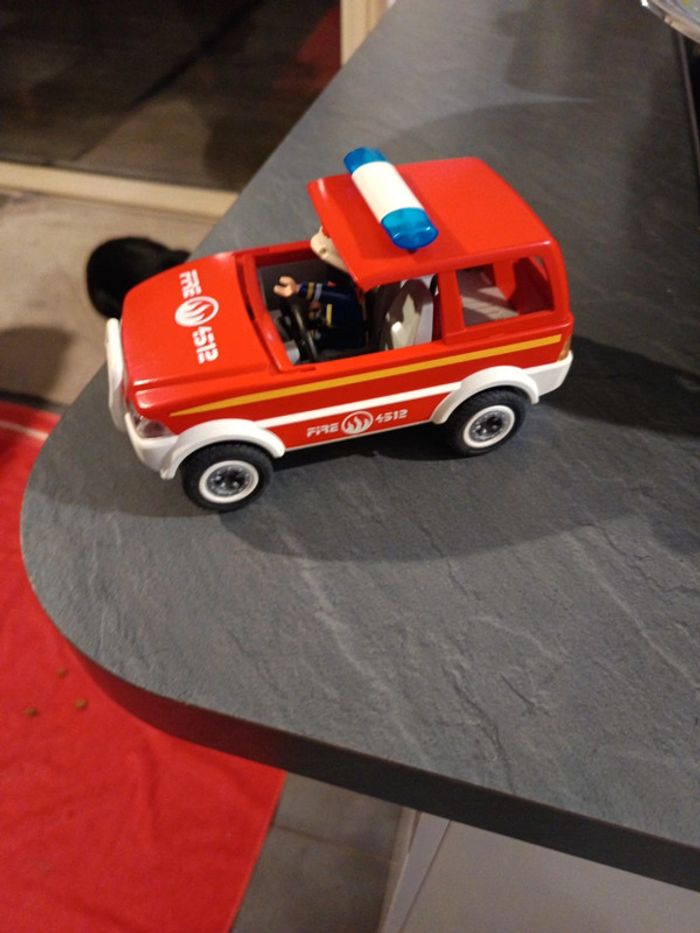 Playmobil voiture pompiers - photo numéro 3