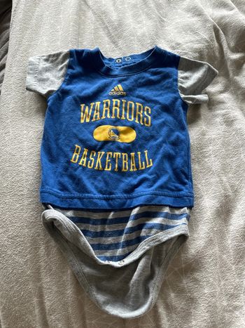 Body Adidas 6m