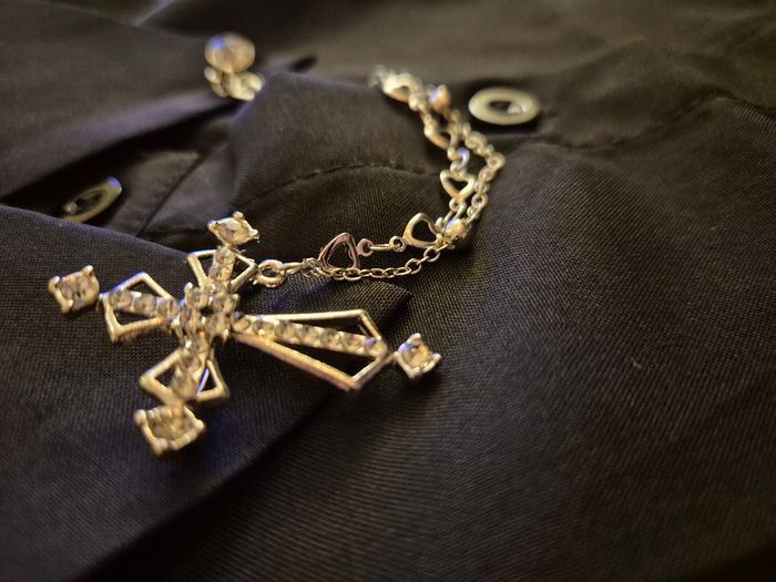 Broche de chemise ou de pantalon croix - photo numéro 2