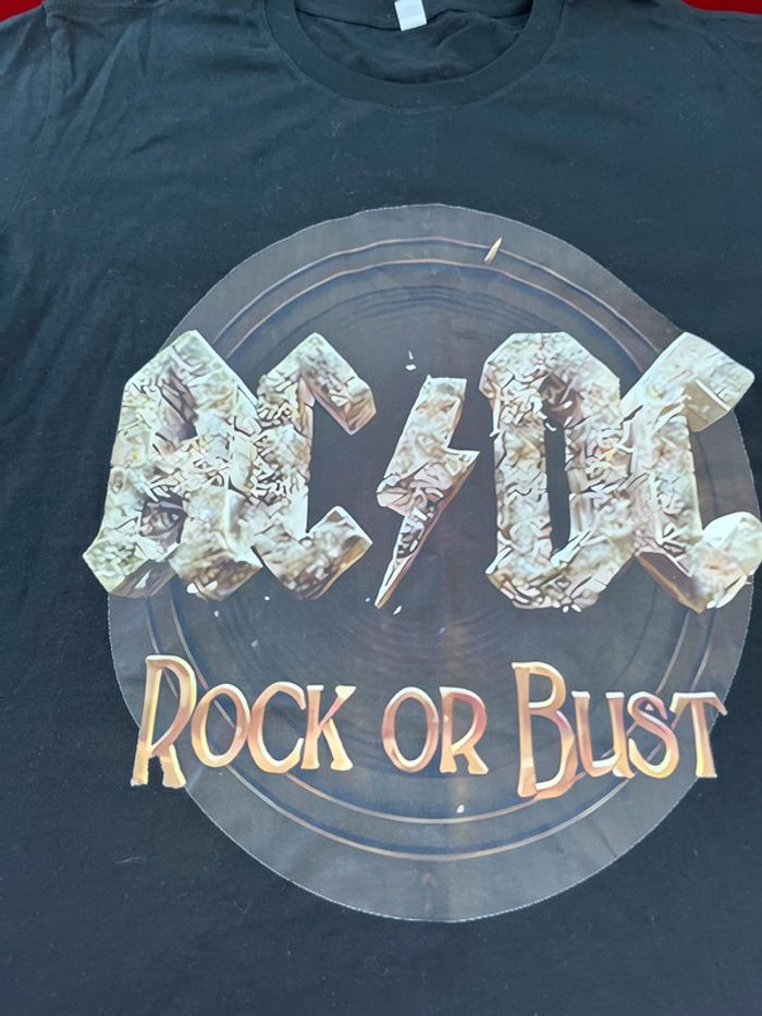 Tee shrit neuf ACDC - photo numéro 2