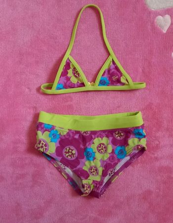 Maillot de bain Orchestra 2 pièces taille 4 ans en très bon état