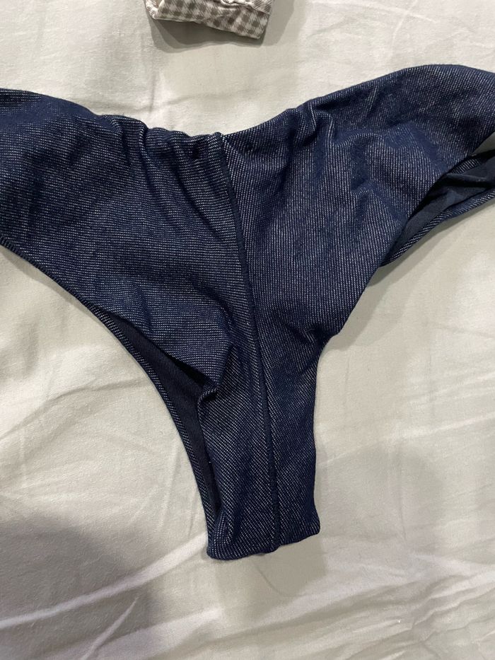 Lot de 2 tangas Calzedonia taille XS - photo numéro 3