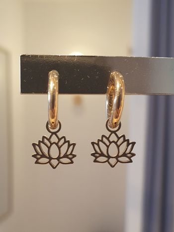 Boucles d'oreilles Lotus doré