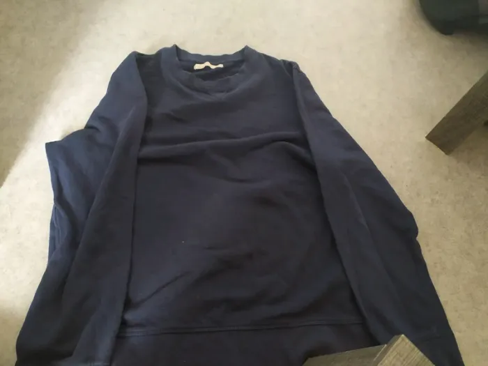 Sweat bleu