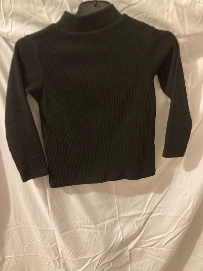 Pull côtelé noir Zara – 4/5 ans – Indispensable & chic !