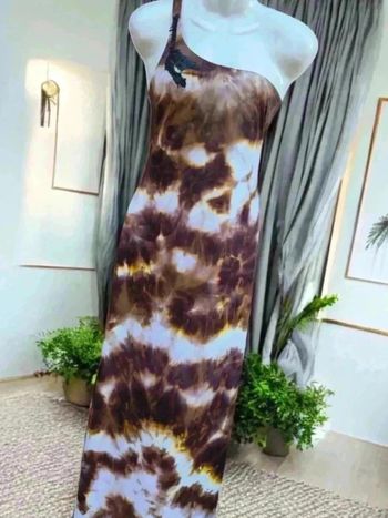 Robe une bretelle marron 🌹40🌹