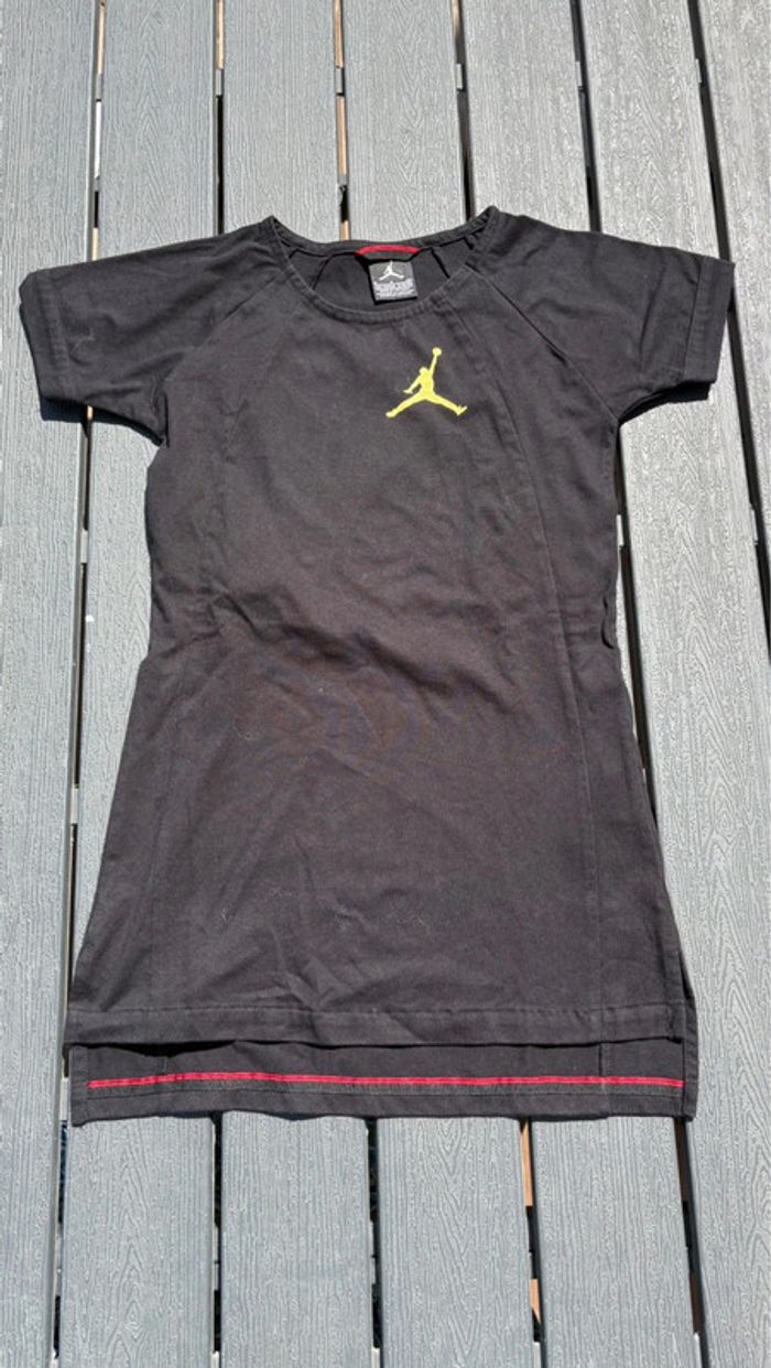 Robe tunique Jordan noir taille 8/10 ans
