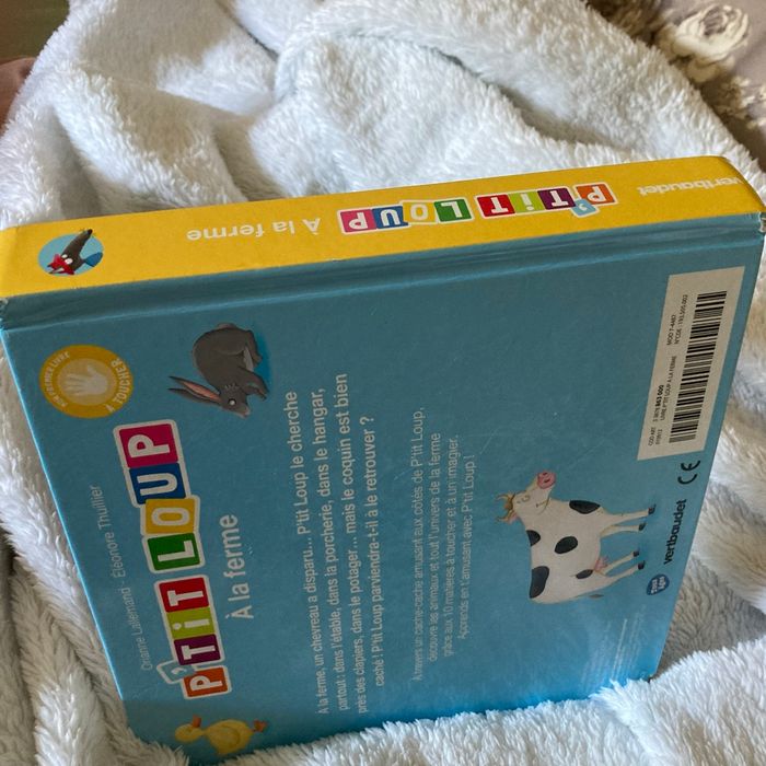 Livre petit loup à la ferme - photo numéro 6