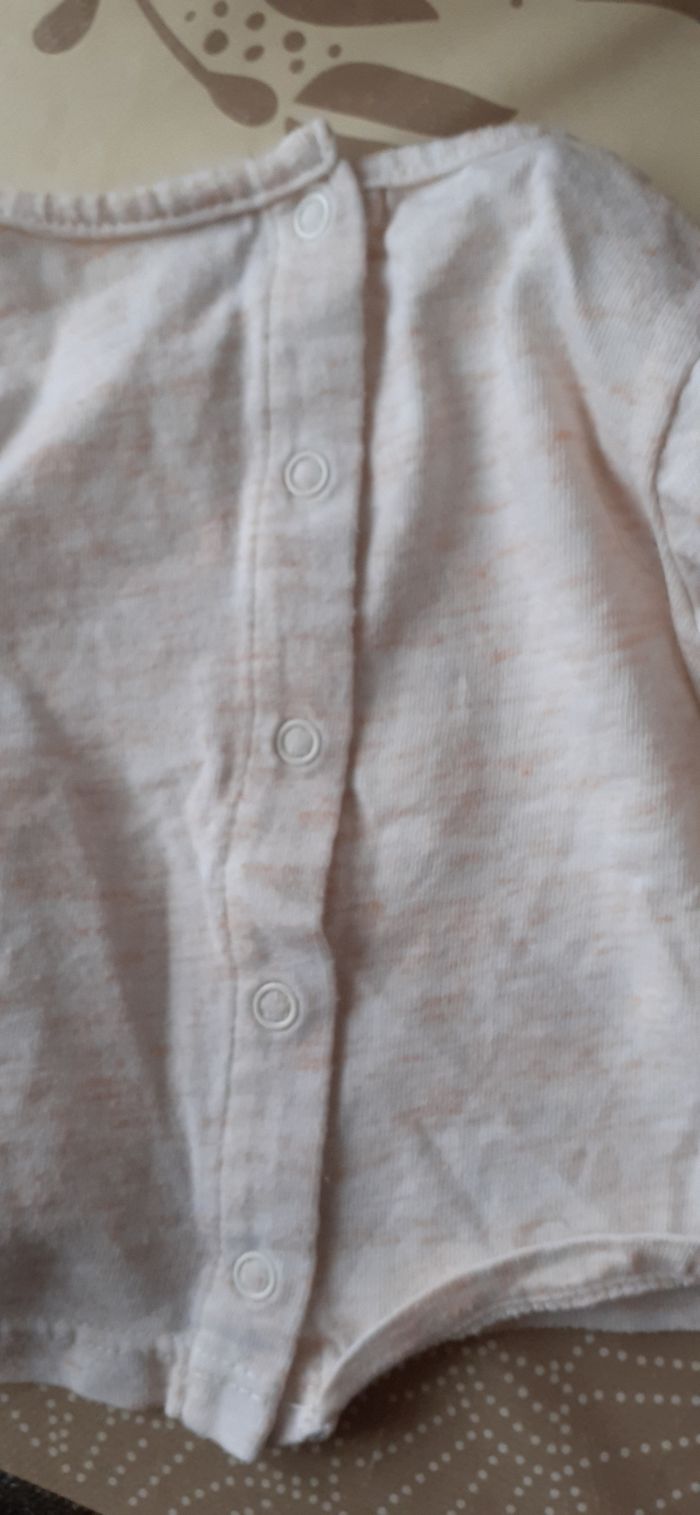 Blouse bébé fille 1 mois - photo numéro 4