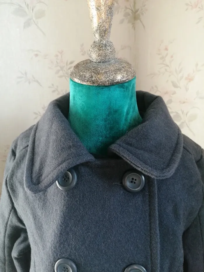 Manteau caban gris avec col et fermeture bouton / kiabi / (8ans) - photo numéro 6