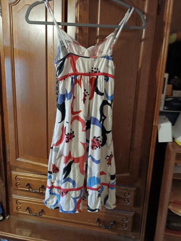 Robe au genou - photo numéro 2