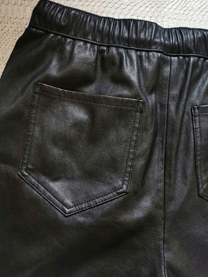 Pantalon carotte en simili cuir noir Zara T36 - photo numéro 7