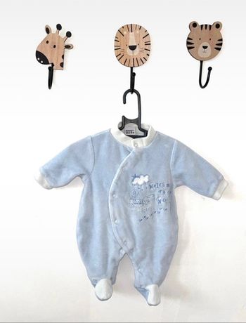 Pyjama en velours taille 0 mois
