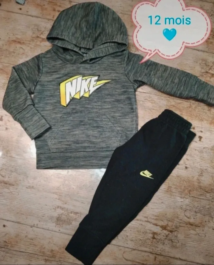 Survêtement coton Nike garçon 12 mois