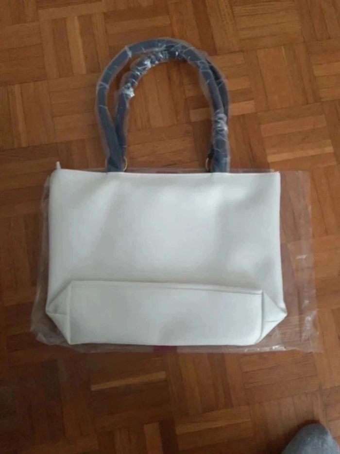 Sac à main Carla faustini neuf - photo numéro 3