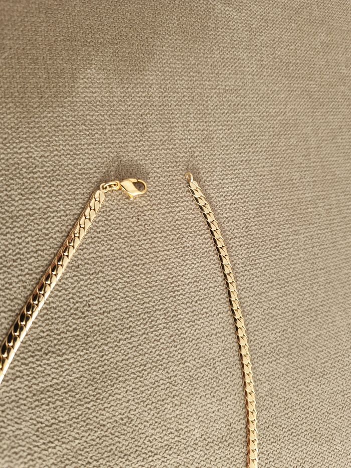 Collier vintage doré - photo numéro 10