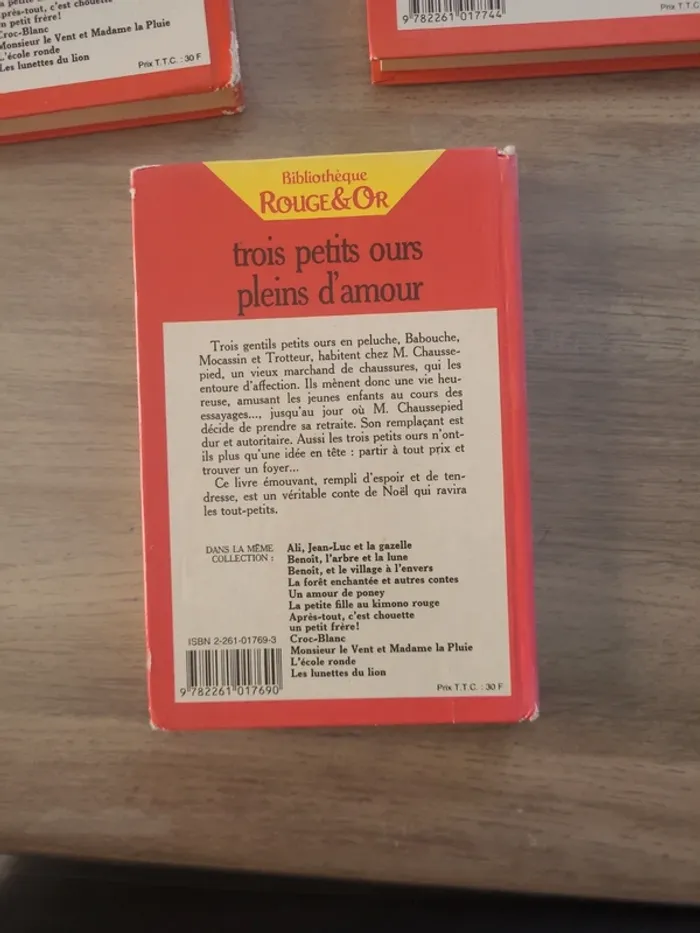 Lot 3 livres 📚 bibliothèque rouge et or - photo numéro 4