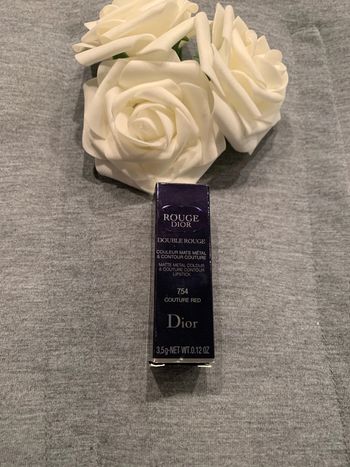 Rouge à lèvres Dior 754 couture red